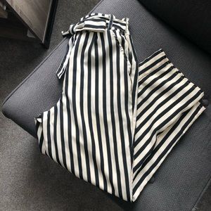 AMUSE SOCIETY Cropped Pants